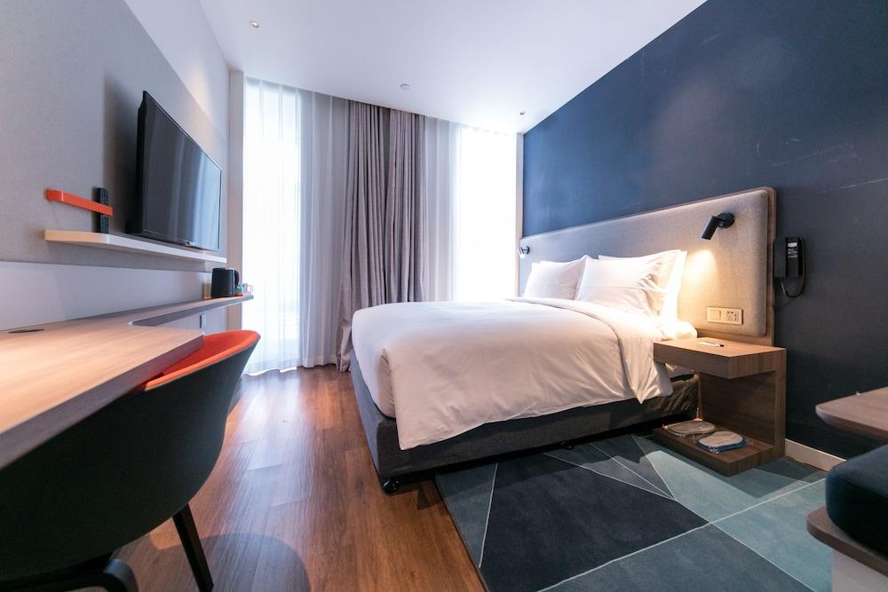 Holiday Inn Express Shanghai Tangzhen By Ihg - 20 Mins To Disney Land Eksteriør bilde