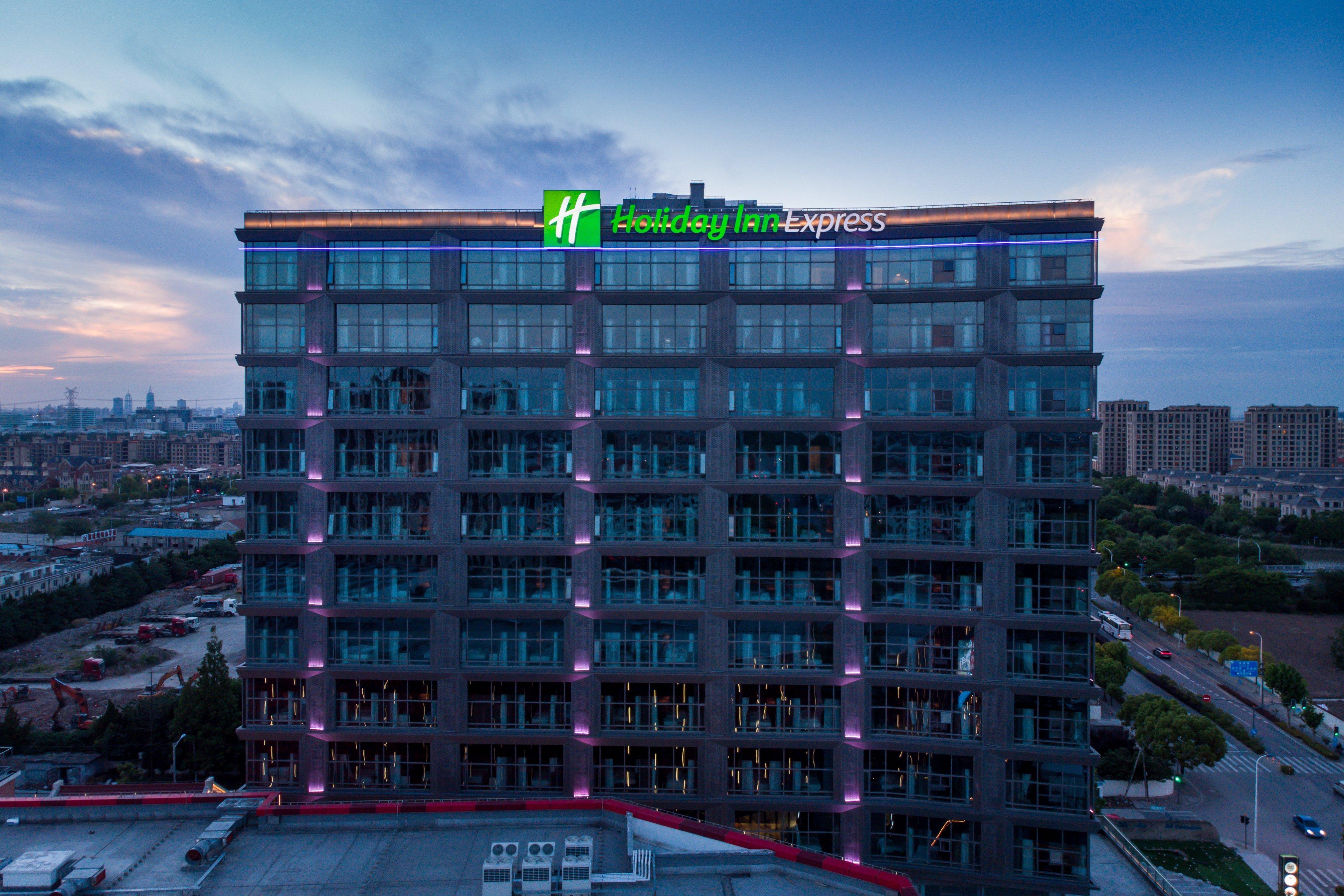 Holiday Inn Express Shanghai Tangzhen By Ihg - 20 Mins To Disney Land Eksteriør bilde