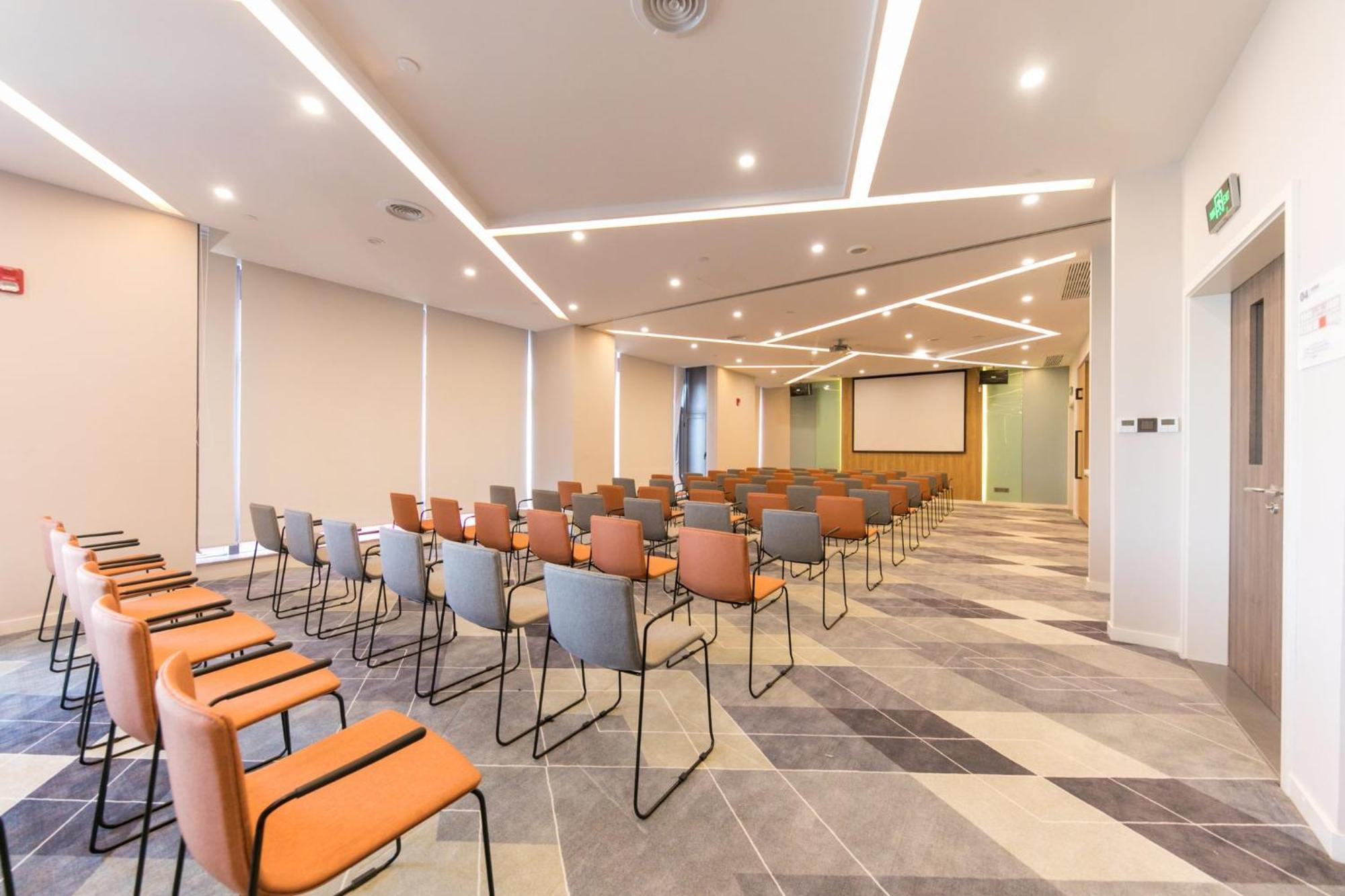 Holiday Inn Express Shanghai Tangzhen By Ihg - 20 Mins To Disney Land Eksteriør bilde